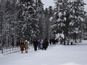 На «Югре» открылась резиденция Морозного Деда Йахли-Ики