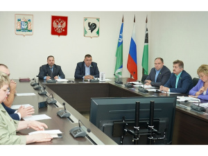 Депутаты Думы города обсуждают рабочие вопросы