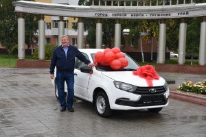 Хмуриться не надо - LADA!