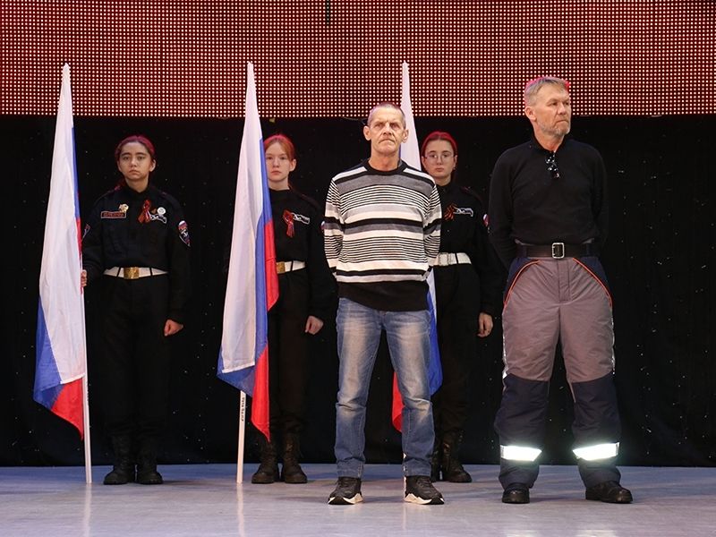 Мегион  проводил добровольцев