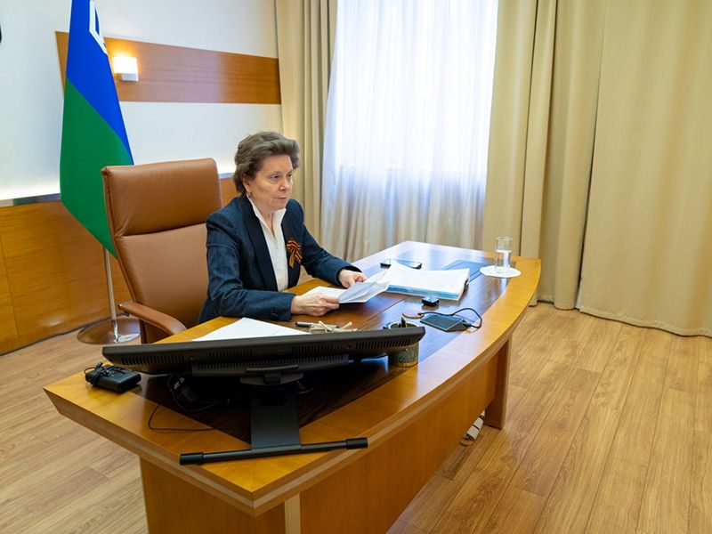 С 12 мая югорчане обязаны использовать средства индивидуальной защиты