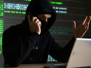 Как защитить себя от телефонного или онлайн-мошенничества? 