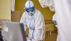 Эпидемиологическая ситуация по ковиду ухудшается: госпитализируется больше, чем выписывается