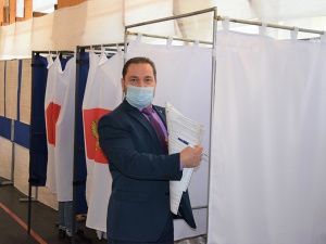 Команда Югры голосует