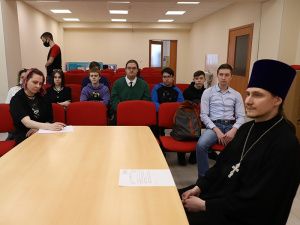 В Мегионском политехническом колледже работала дискуссионная площадка по противодействию экстремизму и терроризму в молодежной среде