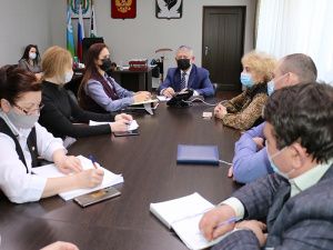 Олег Дейнека ответил на вопросы мегионцев