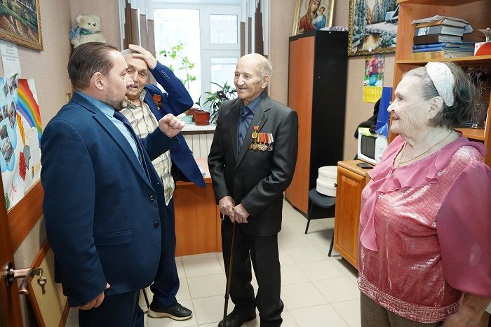 «Здоровья, дорогие ветераны!»