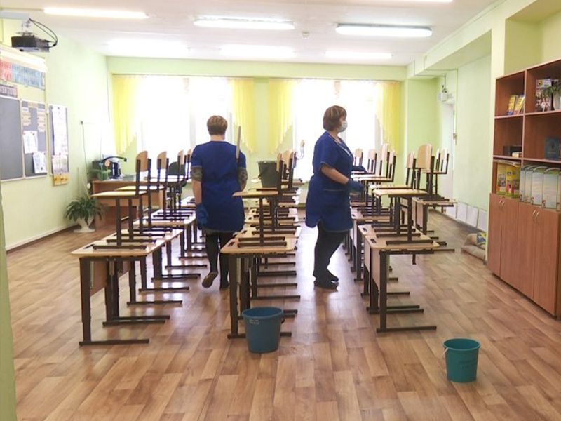 В Югре на дистанционку перевели 284 класса