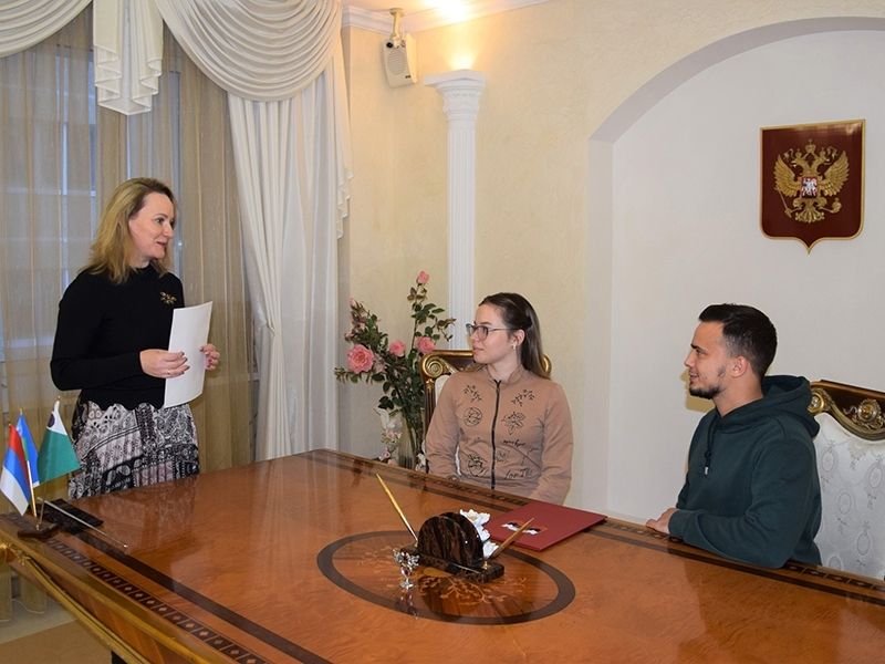 Сначала в ЗАГС, потом в армию