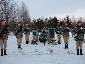 Подвиг их бессмертен!