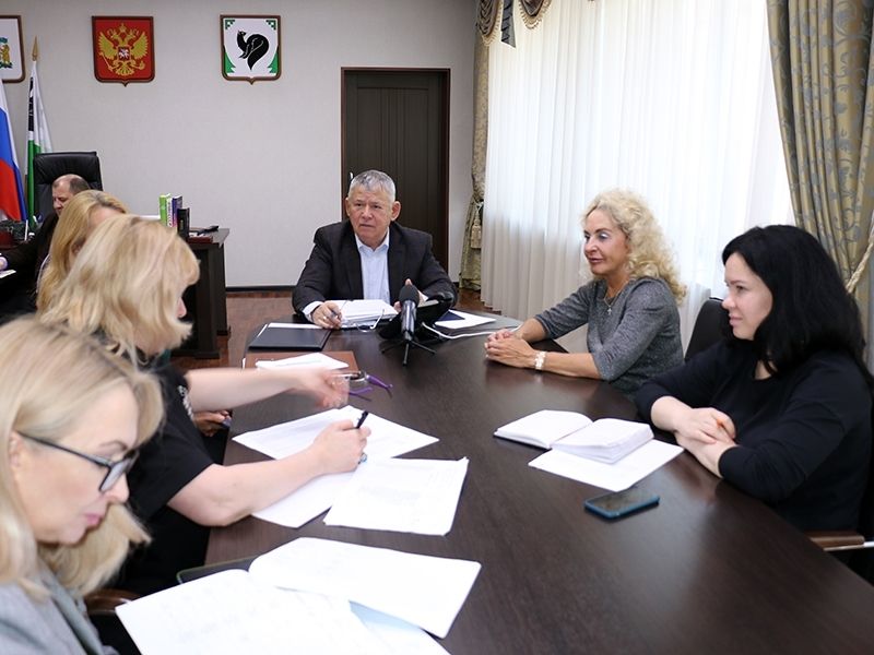 Олег Дейнека на прямой связи с мегионцами