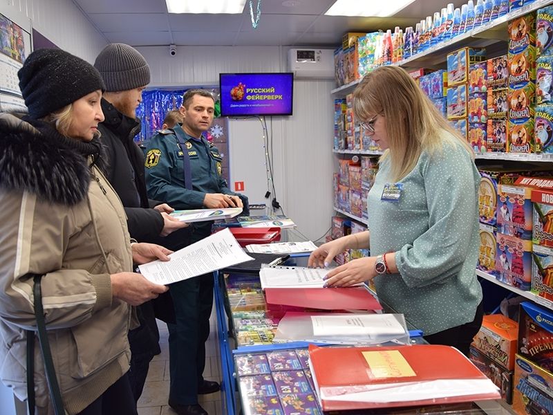 В стационарных павильонах пиротехника сертифицированная
