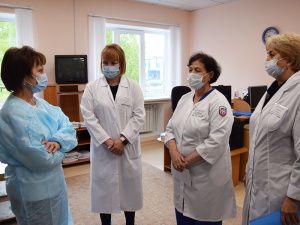 Уполномоченный по правам человека в Югре Наталья Стребкова посетила социальные объекты Высокого