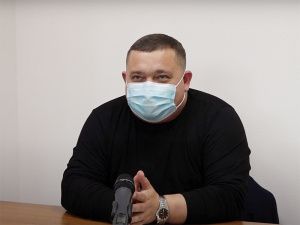 Главный врач мегионской городской больницы призвал мегионцев позаботиться о своем здоровье и не откладывать вопрос с вакцинацией