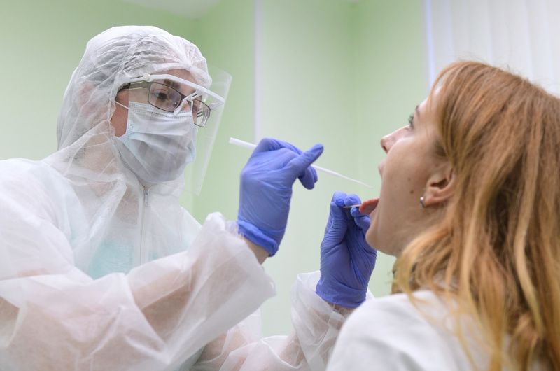 Всех пациентов с признаками ОРВИ будут проверять на COVID-19