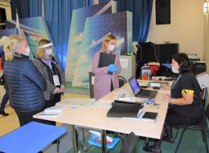 Участковые избиркомы Мегиона посетила представитель аппарата Уполномоченного по правам человека в Югре