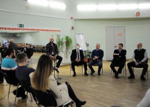 Знать проблемы, делиться возможностями