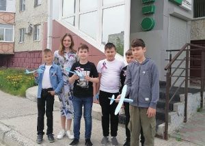 Мегионские мальчишки запускали самолёты