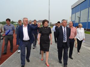 В Мегионе прошла общественная приемка нового спортивного центра 