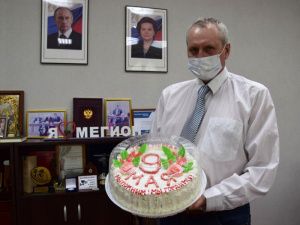 Глава города поздравил ветеранов с Днем Победы