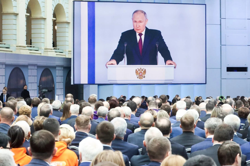 Президент выступил с посланием к Федеральному собранию