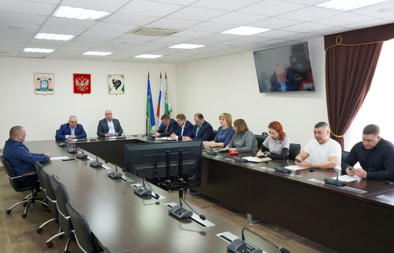 На повестке – актуализация генплана, платные услуги и награды 