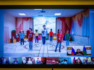 В Международный день защиты детей губернатор округа встретилась с юными югорчанами. Участие в мероприятии приняли и воспитанники детского сада «Белоснежка» из Мегиона