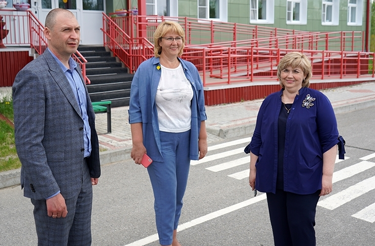 Глава Мегиона Алексей Петриченко проверил работу детских лагерей