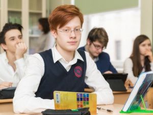 Талантливые школьники получат гранты от государства